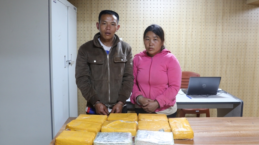 Triệt phá đường dây vận chuyển 60.000 viên hồng phiến qua biên giới Sơn La