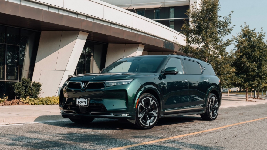 “Pháo đài” an toàn VinFast VF 9 thuyết phục chủ xe doanh nhân