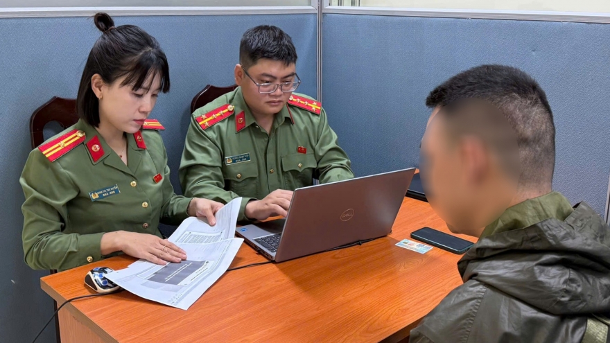 Bị phạt vì bình luận xuyên tạc lãnh đạo Hà Nội trên mạng xã hội