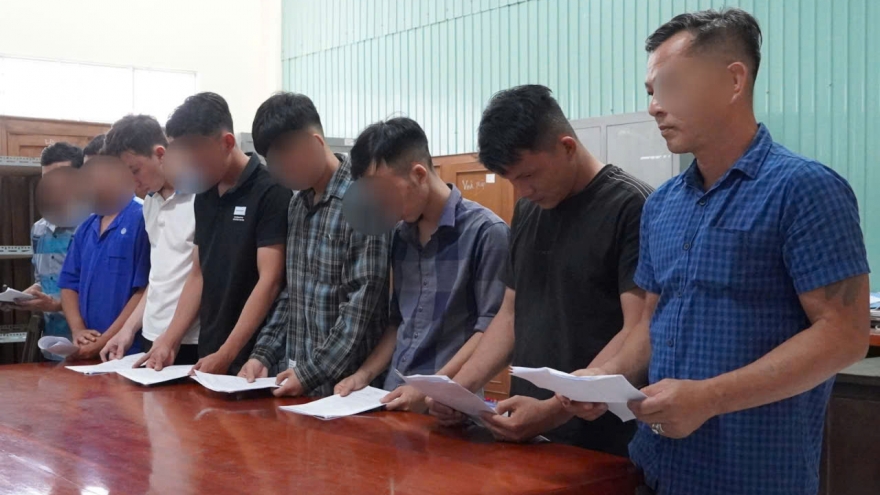 Đồng Tháp khởi tố 9 đối tượng đá gà ăn thua bằng tiền