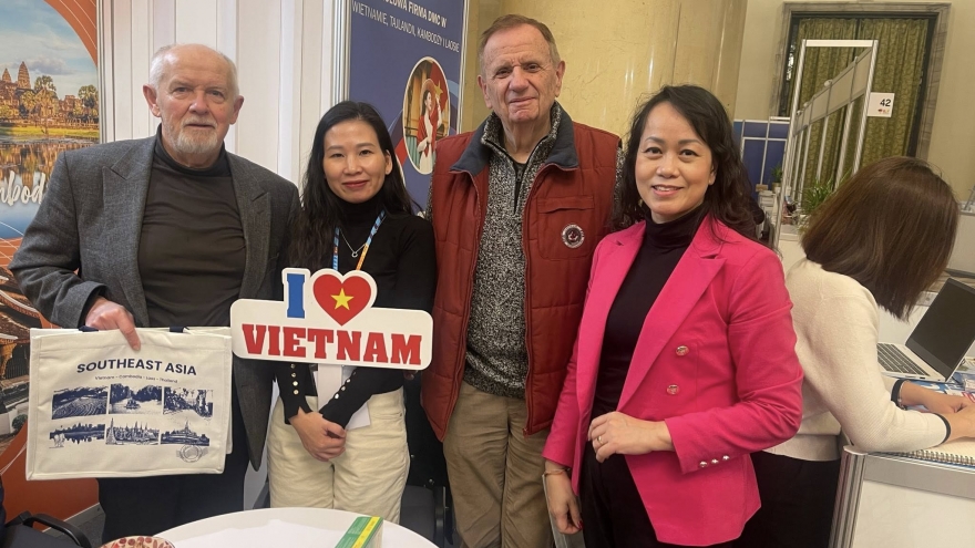 Kiều bào hướng về Ngày bầu cử: Kỳ vọng cho giai đoạn phát triển mới của đất nước