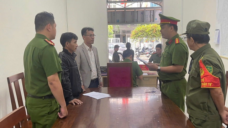 Bắt tạm giam đối tượng tự ý bán đất chung, chiếm đoạt hơn 1,4 tỷ đồng