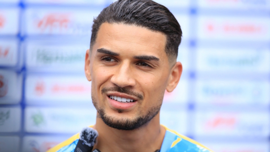 Hoàng Hên tự hào khi khoác áo ĐT Việt Nam, tiết lộ lời khuyên từ HLV Kim Sang Sik