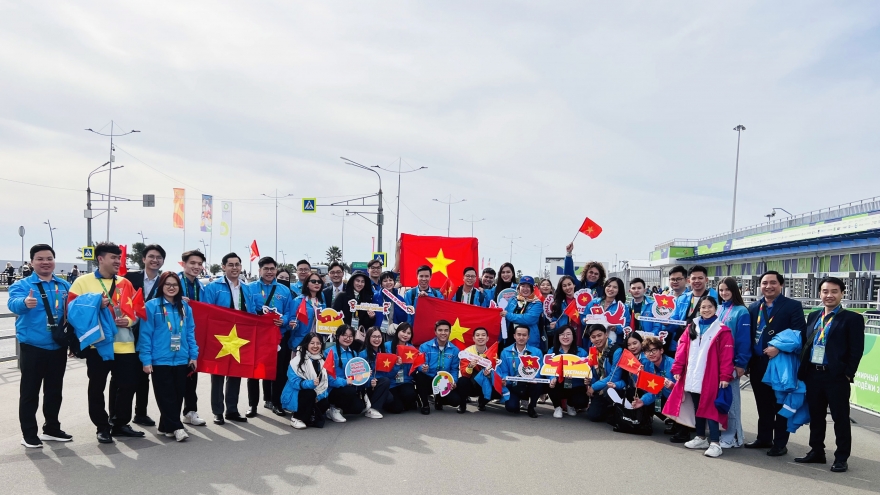 Người Việt tại Nga hướng về Ngày hội non sông