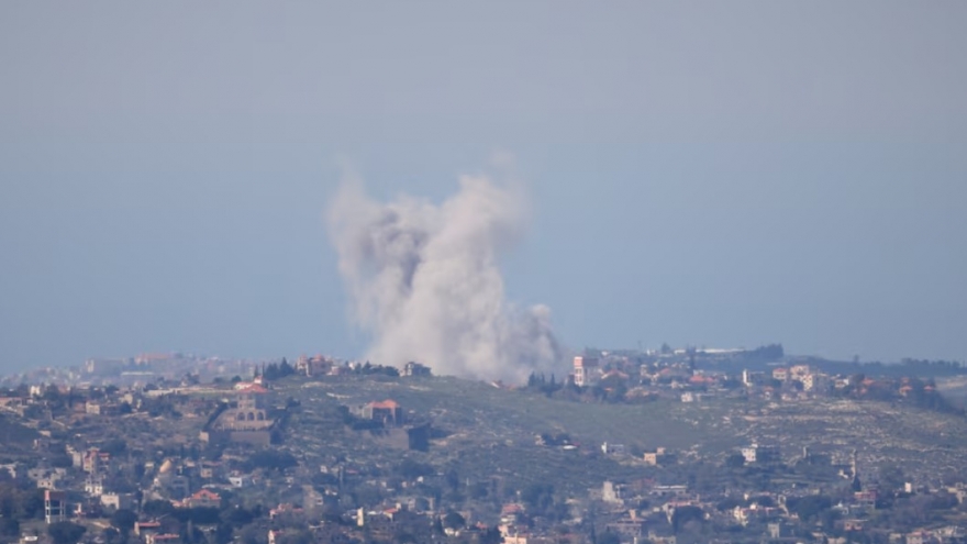 Israel thả 4.000 quả bom xuống Iran, Tehran chưa sử dụng vũ khí tối tân nhất