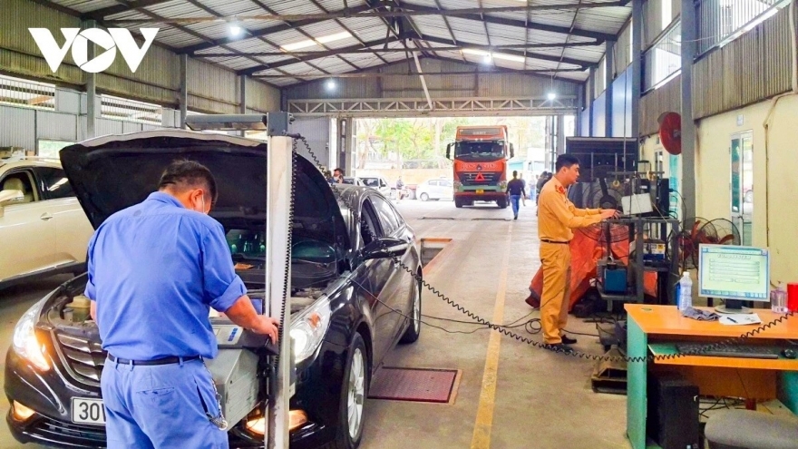 Mách nước để chủ xe ô tô chạy dầu đạt phần kiểm định khí thải