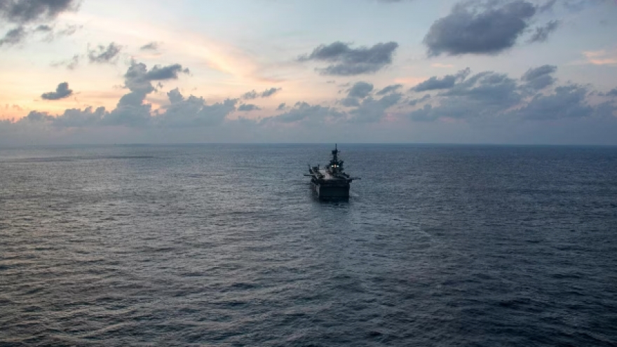 Mỹ điều tàu đổ bộ, dồn quân tới Trung Đông, siết chặt thế trận quanh Iran