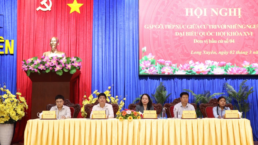 Phó Chủ tịch nước tiếp xúc cử tri An Giang