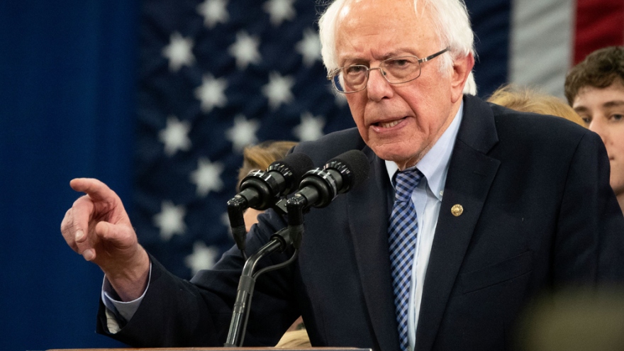 Ông Bernie Sanders rút lui khỏi cuộc chạy đua vào Nhà Trắng