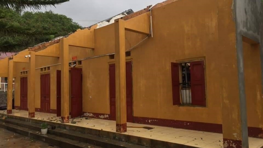 Gió lốc lật tung mái hàng trăm ngôi nhà ở Mộc Châu, Sơn La