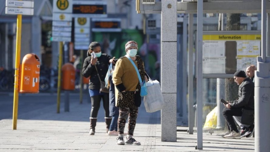 Covid-19 “hạ nhiệt”, Đức bắt đầu học cách sống chung với đại dịch