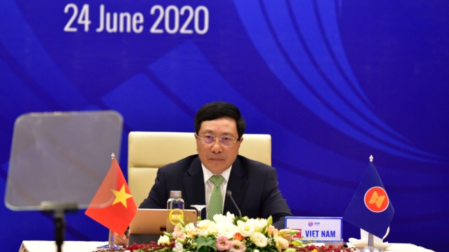 Phó Thủ tướng Phạm Bình Minh: ASEAN cần hỗ trợ nhau giải quyết thách thức