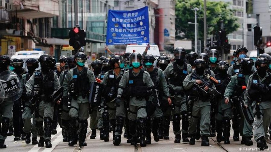 Ngày đầu Luật an ninh quốc gia tại Hong Kong: 370 người bị bắt giữ