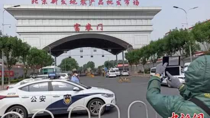 Trung Quốc khử trùng, diệt khuẩn chợ nông sản trên toàn quốc