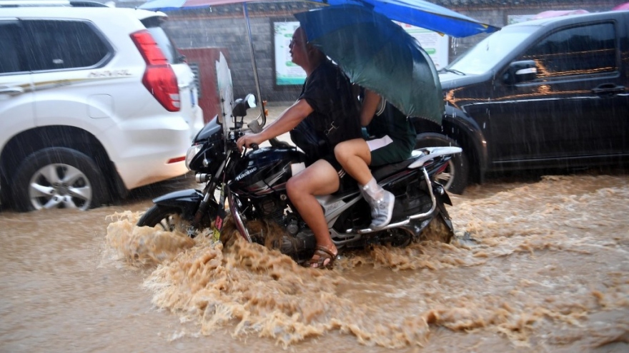 Hơn 19 triệu người Trung Quốc điêu đứng vì mưa lũ