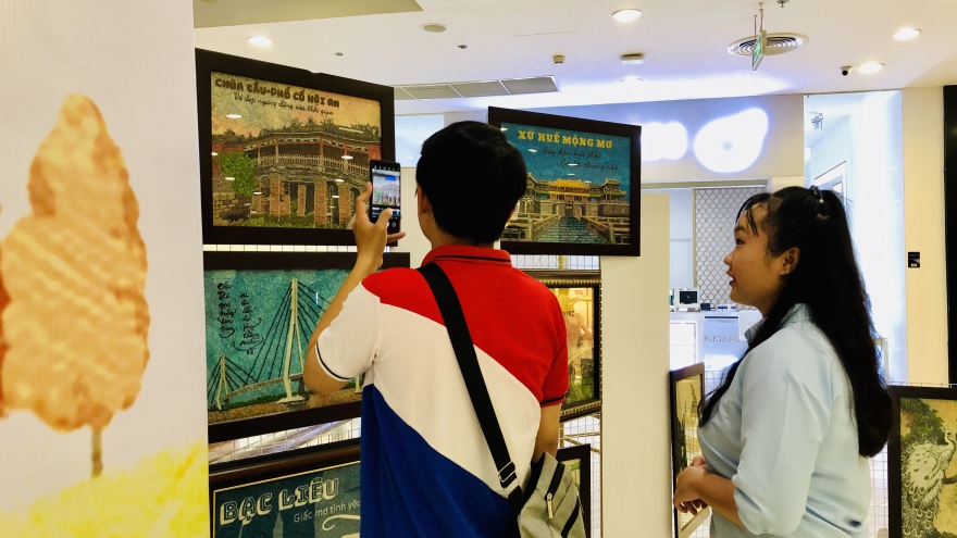 Độc đáo triển lãm tranh gạo tổ chức ở Cần Thơ