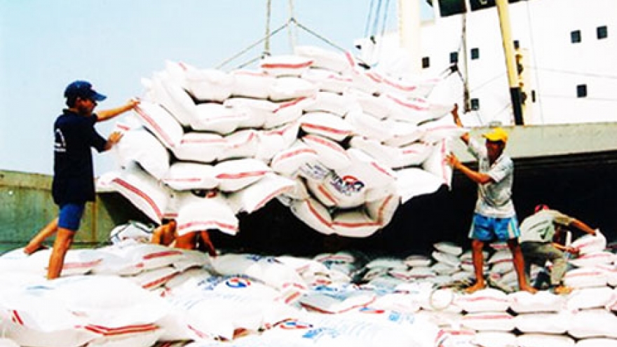 Hạn ngạch xuất khẩu gạo hết sớm, nhiều doanh nghiệp lo lắng