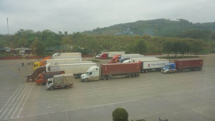 Cửa khẩu Lào Cai mở rộng sân bãi, thay đổi quản lý thông quan