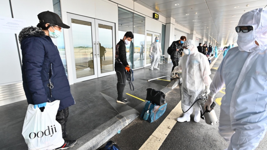 Dịch bệnh làm gián đoạn công việc, nhiều công ty vẫn kiểm soát tốt