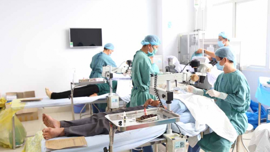 Đắk Lắk phẫu thuật mắt miễn phí cho bệnh nhân có hoàn cảnh khó khăn