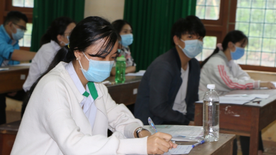 Thí sinh Đắk Nông làm tốt bài thi với các điều kiện chống dịch đảm bảo