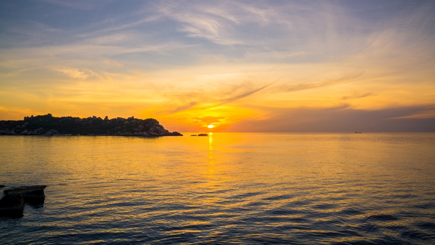 Hành trình ngắm bình minh ở Mũi Đôi, điểm cực Đông trên đất liền Việt Nam