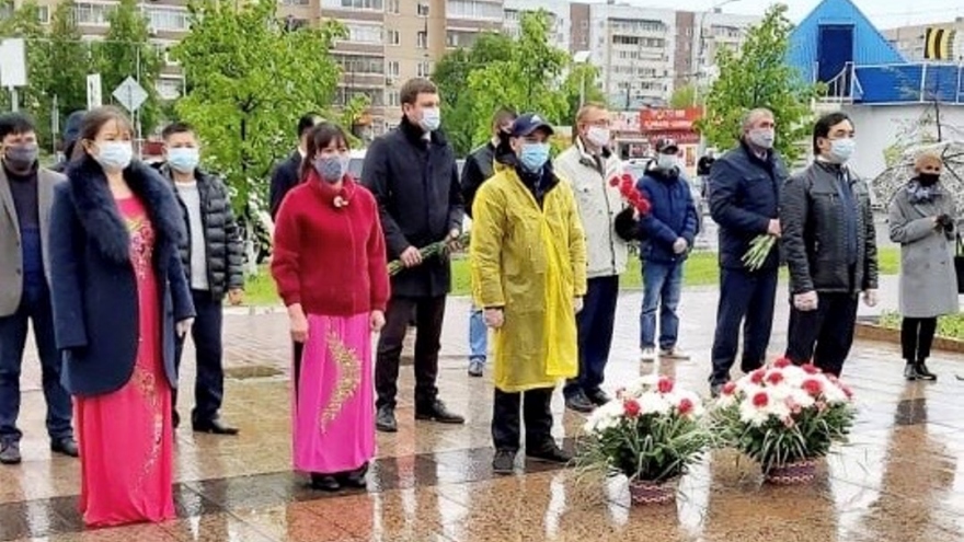 Kỷ niệm 130 năm sinh nhật Bác trên quê hương V.Lenin