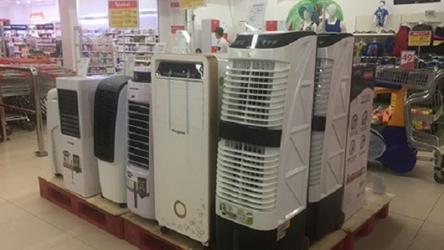 Nắng nóng, tiêu thụ điện tăng cao – tiềm ẩn nguy cơ sự cố lưới điện