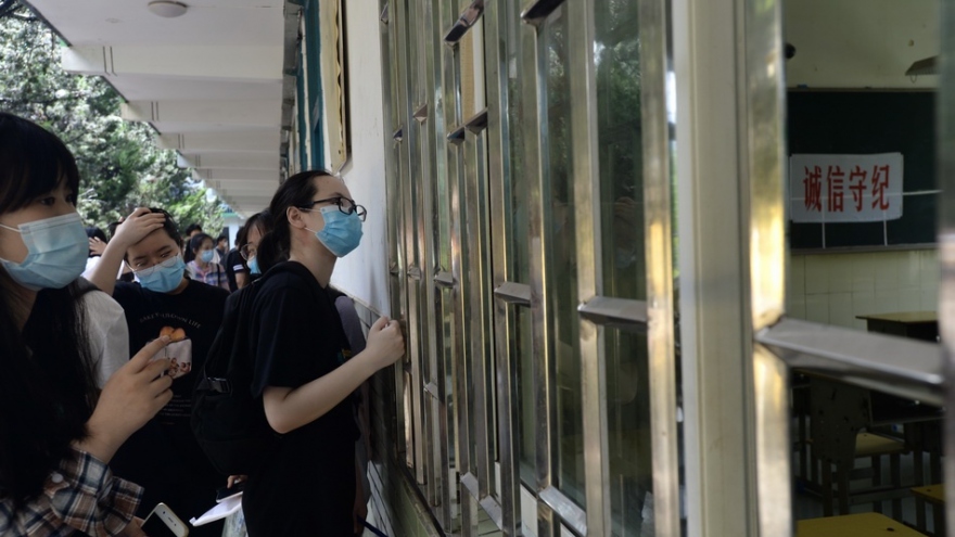 Hôm nay, gần 11 triệu thí sinh của Trung Quốc bước vào kỳ thi đại học
