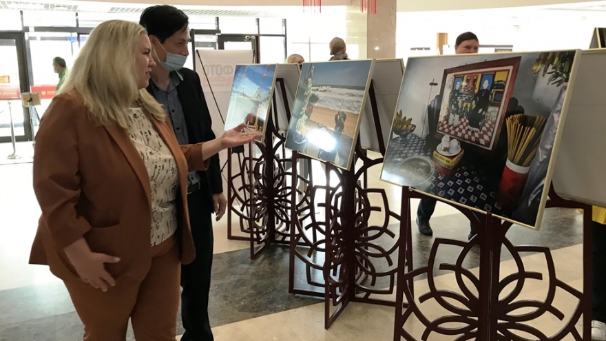 Khai mạc triển lãm ảnh về Việt Nam của nhiếp ảnh gia Nga