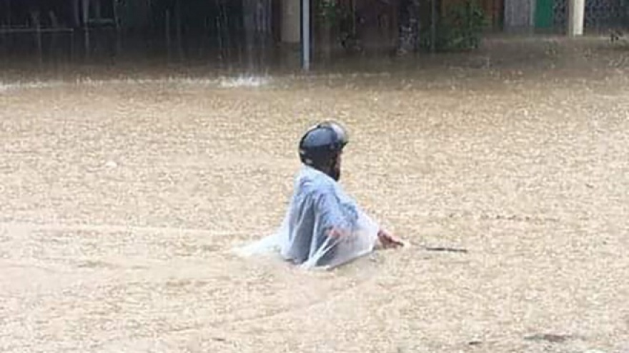 Ngập lụt khủng khiếp, thí sinh Yên Bái sẽ được đưa đón đến điểm thi