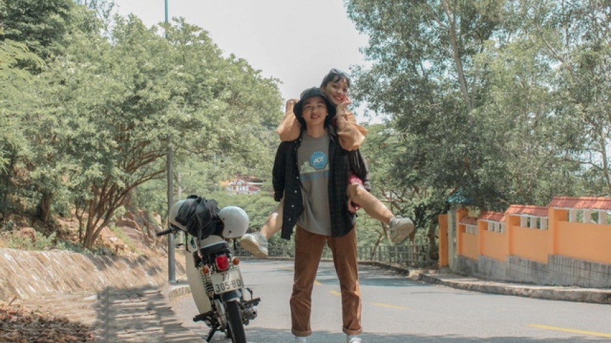 Cặp đôi Sài Gòn tiết lộ “chiêu” khám phá Vũng Tàu với 1 triệu đồng