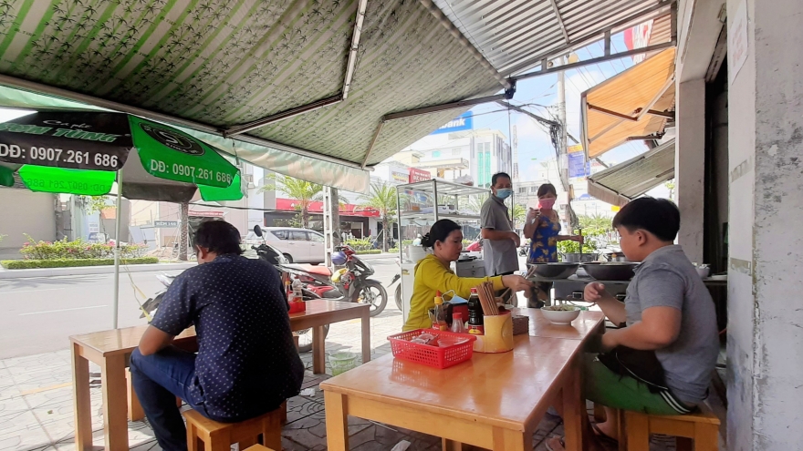 Đắk Lắk hỗ trợ người bán vé số lẻ trên địa bàn