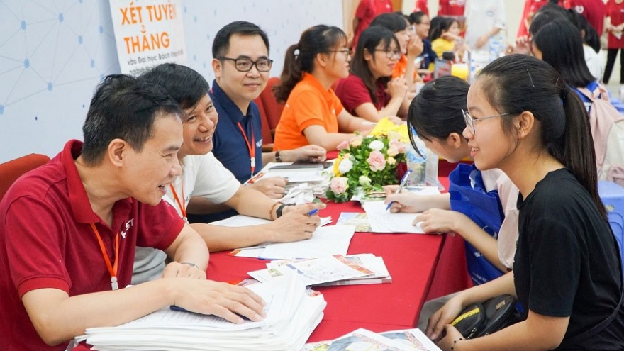 Xét tuyển đại học: Băn khoăn học ngành gì để không lo thất nghiệp