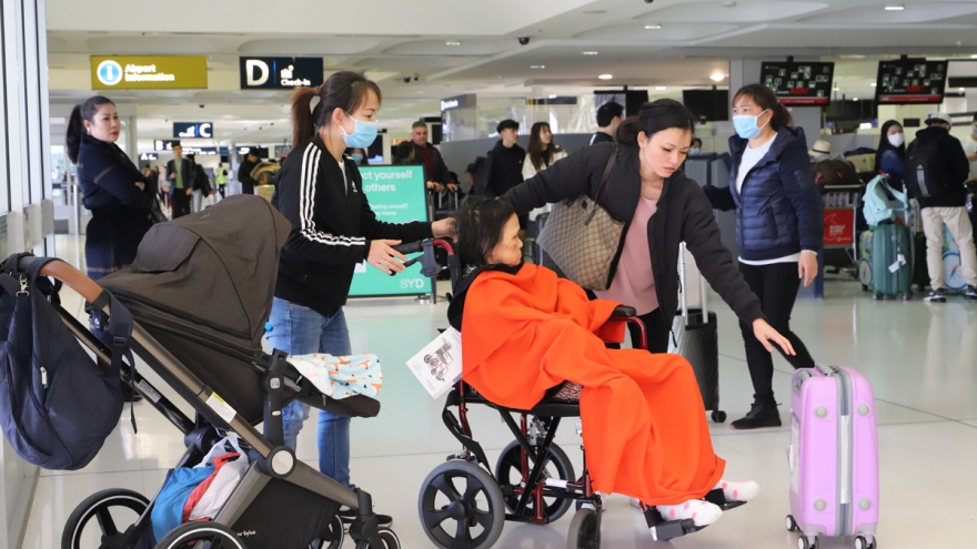 Hơn 350 công dân Việt Nam tại Australia và New Zealand vừa được đưa về nước