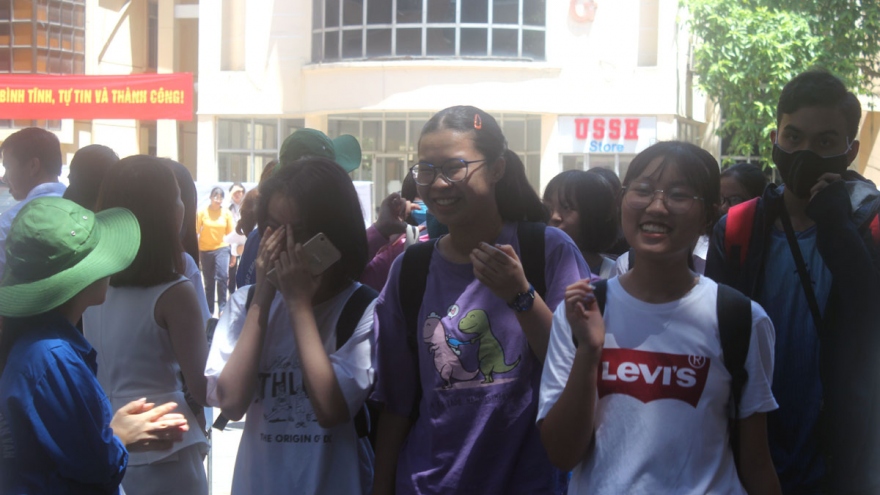 Đề chuyên Văn khó nhưng hay, thí sinh hào hứng sau 150 phút làm bài