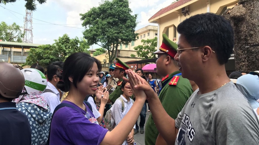 Thi lớp 10 ở Hà Nội: Bài thi tiếng Anh sẽ có nhiều điểm 9-10