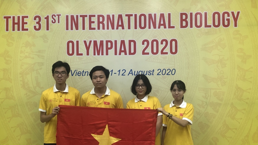 4/4 học sinh Việt Nam đoạt giải tại Olympic Sinh học quốc tế