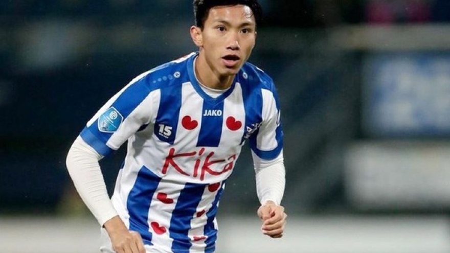 HLV Heerenveen: “Sẽ tốt hơn nếu Văn Hậu ở lại“