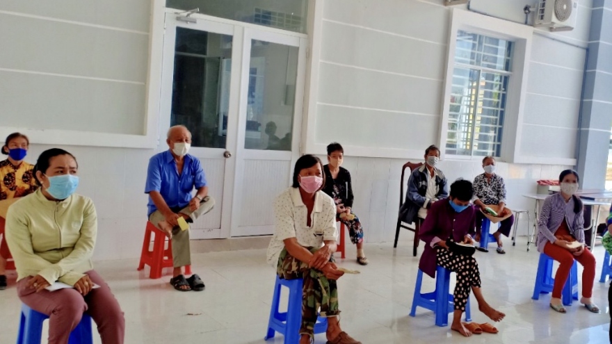 Hậu Giang cấp tiền hỗ trợ cho người có công, đối tượng bảo trợ xã hội