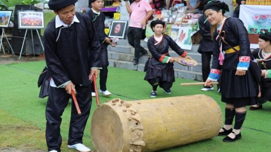 Điệu múa trống của đồng bào Giáy ở tỉnh Hà Giang