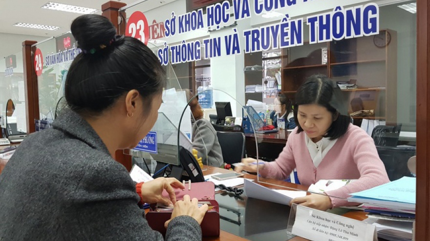 Chậm “điện tử hóa” hệ thống xử lý thủ tục hành chính hỗ trợ doanh nghiệp