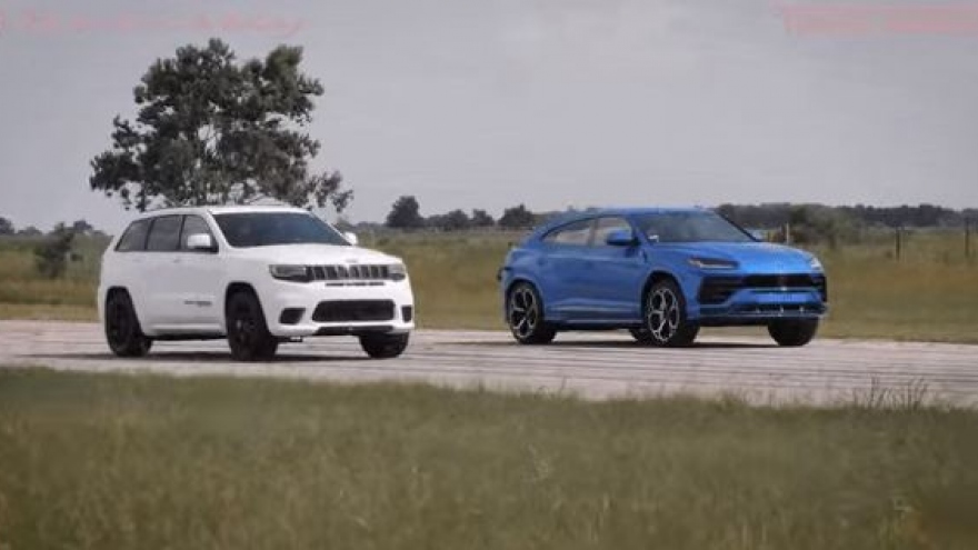 Jeep Grand Cherokee Trackhawk đọ tốc độ cùng siêu SUV Lamborghini Urus