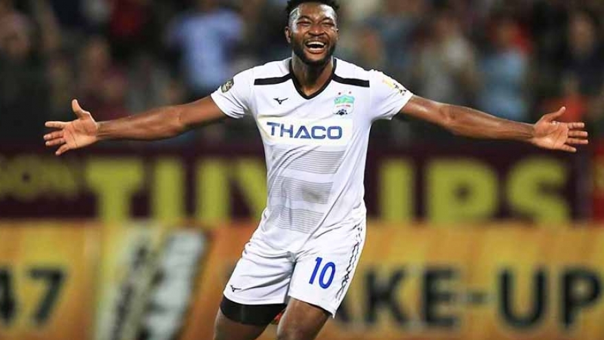 HAGL thắng nghẹt thở Hà Tĩnh trong ngày khung thành bị "ma ám"