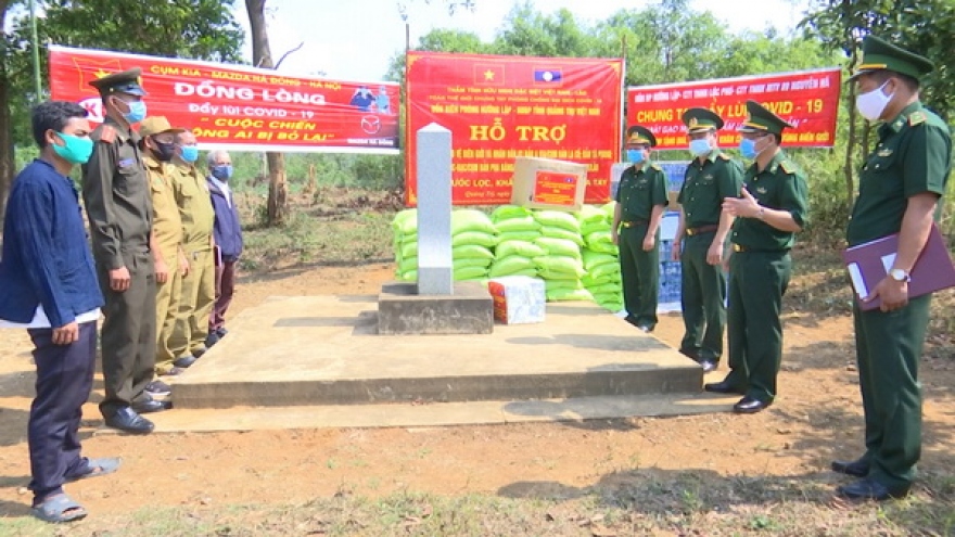 Đượm tình Việt-Lào giữa đại dịch Covid-19