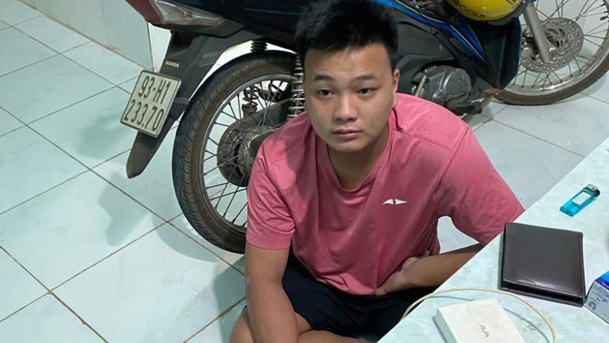 Bắt giam nam thanh niên dâm ô trẻ em trong nhà vệ sinh trường học