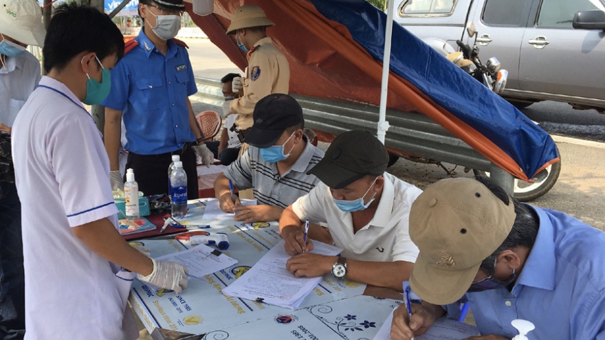 Cảnh báo tình trạng ô tô cá nhân kinh doanh chở khách liên tỉnh ở Gia Lai