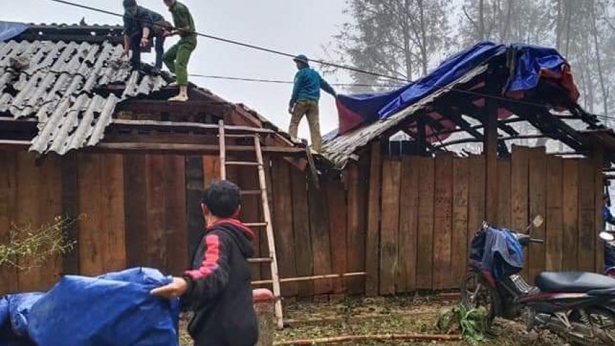 Sau các trận mưa đá, Lai Châu khuyến cáo người dân lợp nhà bằng mái tôn