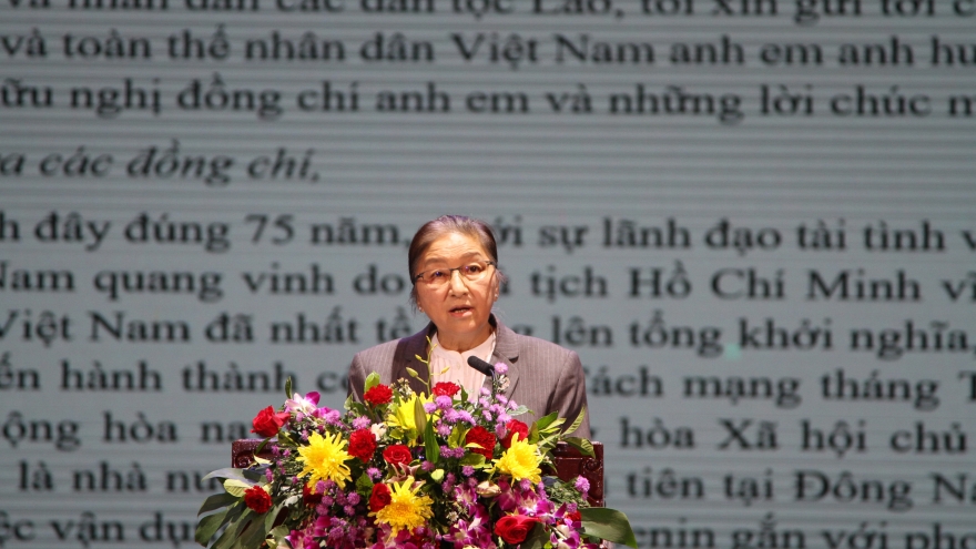 Mít tinh trọng thể kỷ niệm 75 năm Quốc khánh nước CHXHCN Việt Nam tại Lào