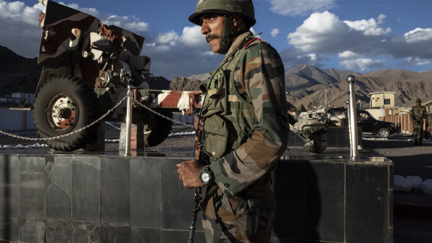 Trung-Ấn “đối mặt dữ dội” ở Himalaya: 3 lính Ấn Độ thiệt mạng